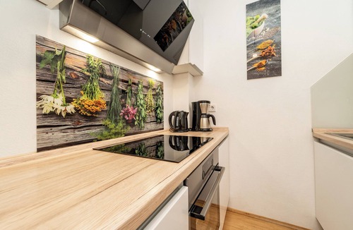 Polaca House | Comfortable and lovingly furnished vacation home with pool and whirlpool