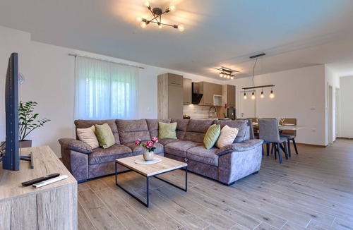 Banjole House | Corona Cordis by Interhome