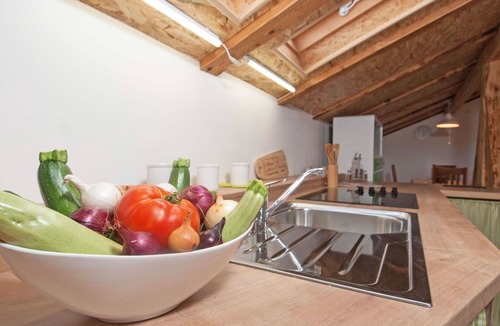 Zvonece Apartment | Cosy apartment for 4 people with WIFI, A/C, TV, terrace, pets allowed and panoramic view