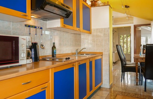Marsici Apartment | Cosy apartment for 6 guests with A/C, WIFI, TV, patio and pets allowed