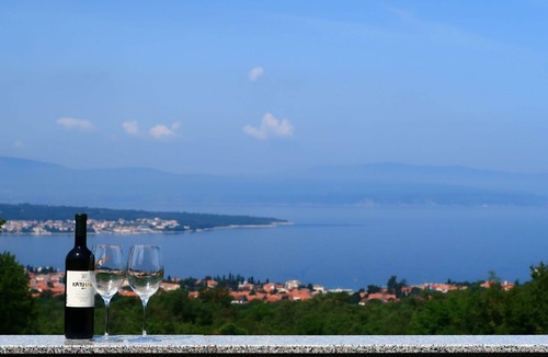 Marsici Apartment | Cosy apartment for 6 guests with A/C, WIFI, TV, patio and pets allowed