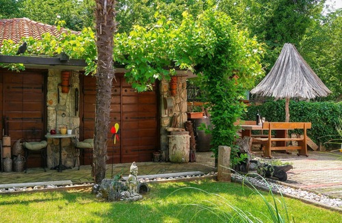 Marsici Apartment | Cosy apartment for 6 guests with A/C, WIFI, TV, patio and pets allowed