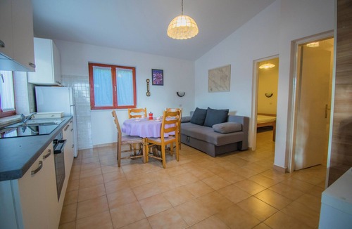 Kosljun Apartment | Cosy Apartment Rino, only 30m from the sea, island Pag