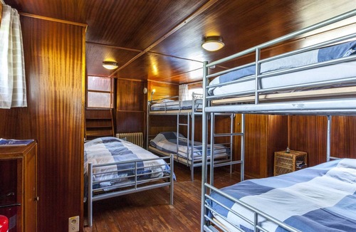 Merkem Boat Rental | Cosy Boat in Merkem with Terrace
