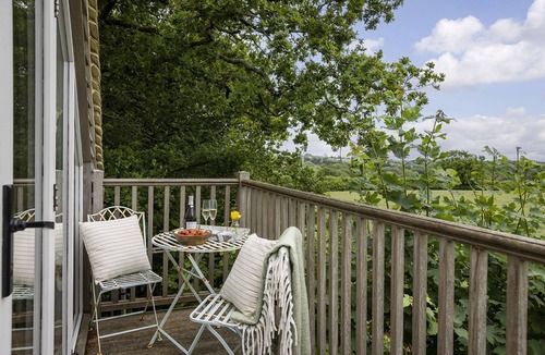 Brimpsfield Cottage | Cosy one bedroom apartment - Keepers Annexe