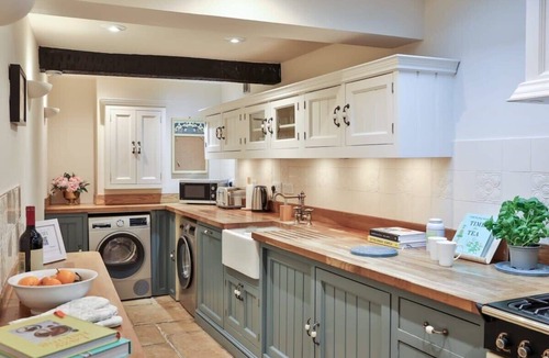 Tetbury House | Cotswold Tetbury Cottage Close to Shops, Cafés & Pubs