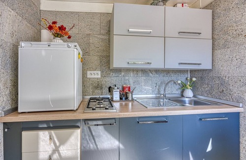 Kavran Apartment | Cottage on the Kavran Beach