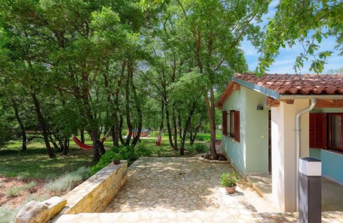 Loborika House | Country house D&D by Interhome