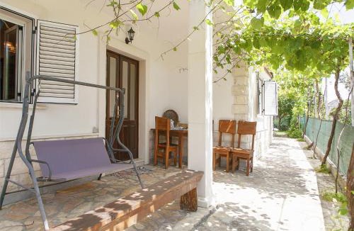 Gata Apartment | Countryside getaway close to the river and the sea