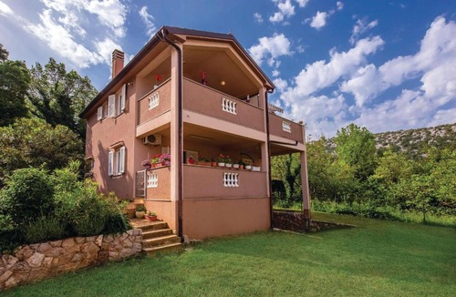 Bakarac Apartment | Cozy Apartment In Bakarac With House Sea View