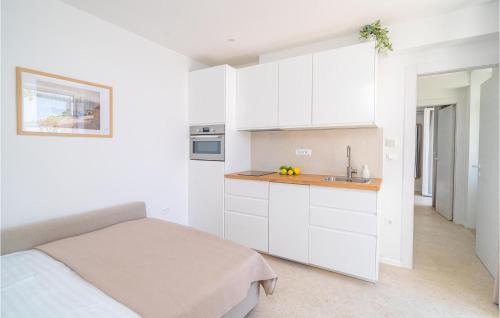 Dubrovnik Apartment | Cozy Apartment In Dubrovnik With Wifi