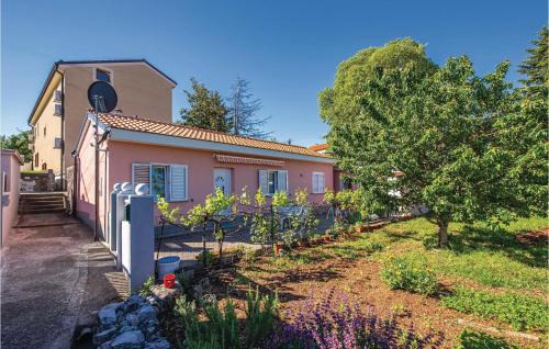 Zurkovo Apartment | Cozy Apartment In Kostrena With Wifi