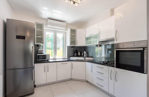Sestanovac Apartment | Cozy apartment in Kresevo