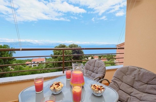 Ravni Apartment | Cozy apartment ROXANNE wth sea view 300m from the beach