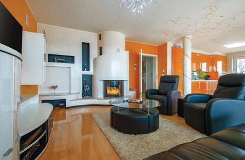 Varazdinske Toplice House | Cozy home in Varazdinske Toplice with sauna