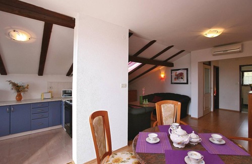 Kapelica House | Cozy home in Kapelica with WiFi