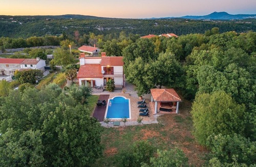Kapelica House | Cozy home in Kapelica with WiFi