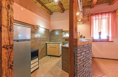 Muntic House | Cozy home in Pula with sauna