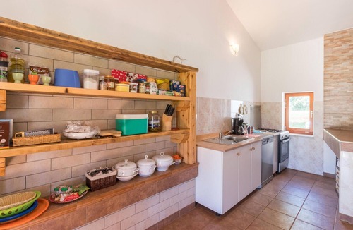 Muntic House | Cozy home in Pula with sauna