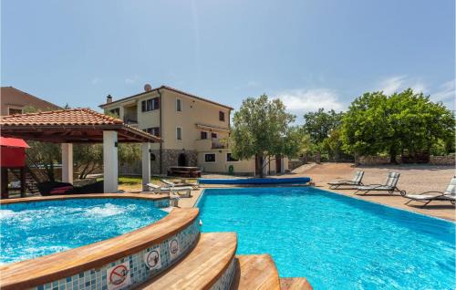 Sveti Vid Dobrinjski House | Cozy Home In Sveti Vid Dobrinjski With Sauna