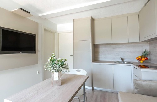 Brzac House | Cozy (sta)caravan in Glavotok with swimming pool