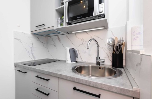 Veli Losinj Apartment | Cozy Trio Haven - 1BR/1BA Apartment, No Pets