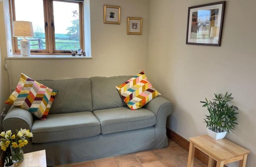 Cambridge House | Cute Farm Cottage in quaint, peaceful village