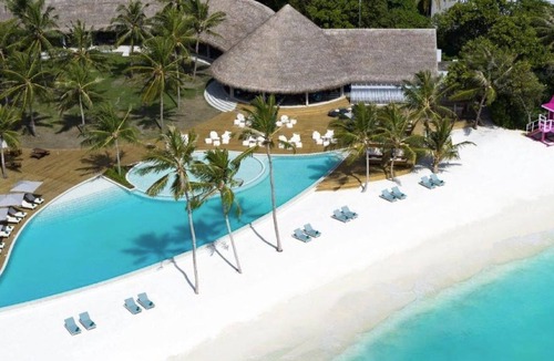 Ifuru Villa | Dazzling Maldives Beachfront Villa | Veyo Lagoon Villa | Breathtaking Sea Views.