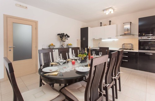 Trnbusi Villa | Deluxe Omis Villa | 4 Bedrooms | Villa Tomic | Private Pool | Perfect for.