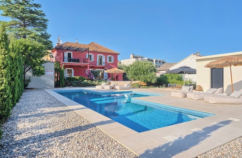 Stari Grad House | Designer House, Epic Pool, A+ Location Overlooking Stari Grad Old Town
