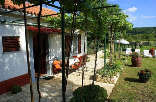 Salakovci House | Detached house Violeta with a extensive garden