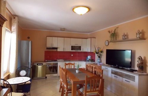 Kustici Apartment | Directly by the sea - Apartments Vivien in Kustici