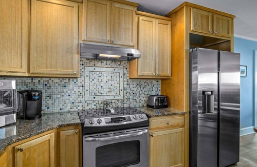Holden Beach House | Discover Ohana, a stunning oceanfront 4-bedroom house in Holden Beach.