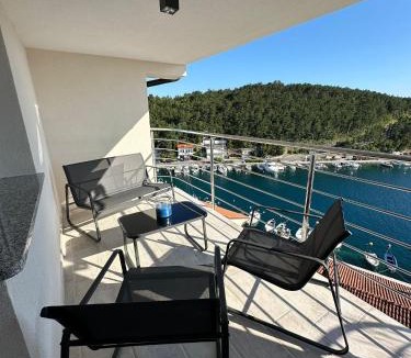 Jadranovo Apartment | Dream View Villa