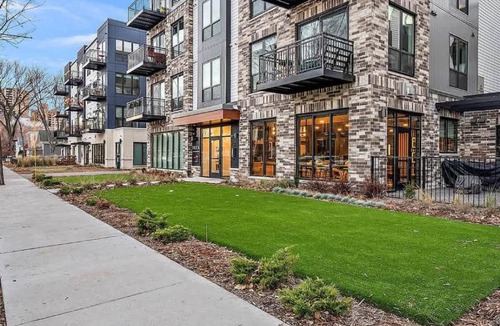 St. Anthony West Apartment | DT UMN 1 BD Gym Free Street Parking Rooftop