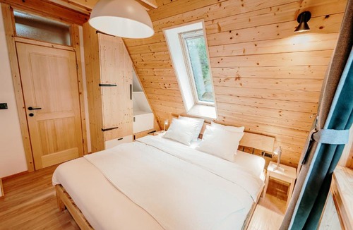 Ravna Gora Ski Chalet | Duh šume