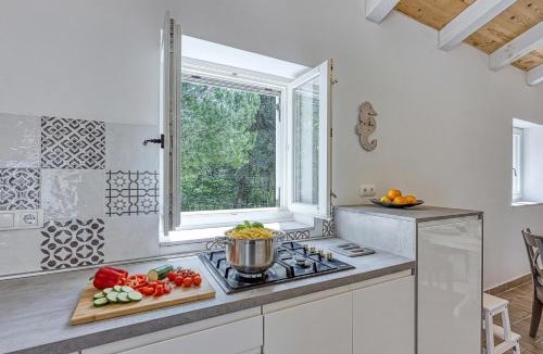 Cunski House | Eco House Casa Grigia Zabodarski Beach - Happy Rentals