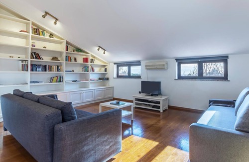 Trgetari House | Enjoy a vacation with sun & relaxation in this dream house.