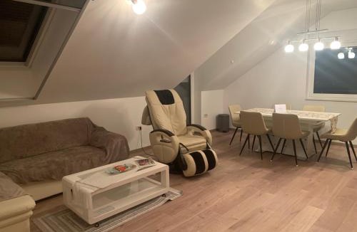 Klake Apartment | Eros & Aphrodite