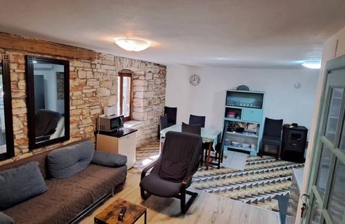 Muntic Apartment | Eti and Mia 3" flat with swimming pool