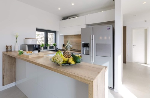 Grizane Villa | Excellent Villa Oasis with a pool, bbq, quiet area, family, gym