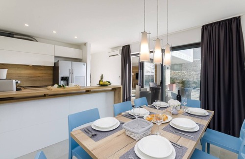 Grizane Villa | Excellent Villa Oasis with a pool, bbq, quiet area, family, gym