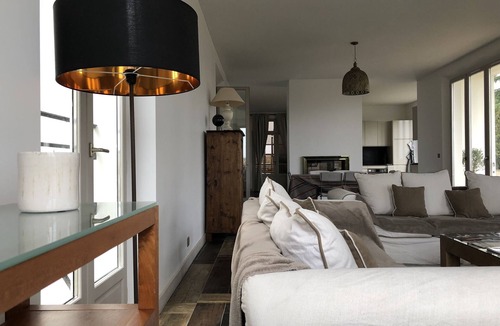 Ville-d'Avray Apartment | Exceptional 130 m2, panoramic view of Paris, between Paris and Versailles
