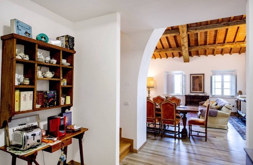 Monteriggioni Apartment | Exclusive Mansion between History and Nature - 10' from Siena