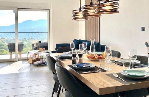Kastav Apartment | Exclusive vacation apartment near Opatija with 180° sea view and private pool.