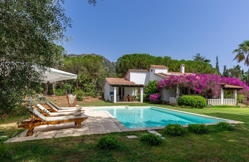 Santa Margherita di Pula Villa | Exclusive villa Santa Margherita di Pula 3 bedrooms 2 bathrooms sports area beach
