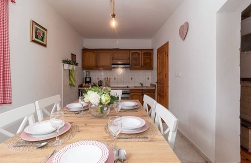 Jastrebarsko House | Family-friendly house with hot tub Dragovanščak, Prigorje (K-22529)