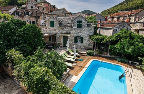 Dol House | Family friendly house with a swimming pool Dol, Brač (K-25954)