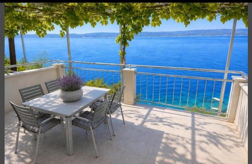 Marusici Apartment | Family home away on the beach, free parking