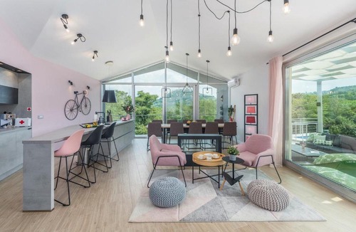 Brkac Villa | Family Villa Monvue